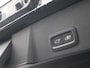 Volvo XC40 2.0 B4 Plus Dark / Trekhaak / Harman Kardon / Stoelverwarming voor & achter / Memory seats / Voorruitverwarming