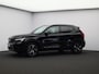Volvo XC40 2.0 B4 Plus Dark / Trekhaak / Harman Kardon / Stoelverwarming voor & achter / Memory seats / Voorruitverwarming