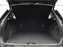 Volvo XC40 2.0 B4 Plus Dark / Trekhaak / Harman Kardon / Stoelverwarming voor & achter / Memory seats / Voorruitverwarming