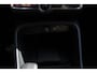 Volvo XC40 B4 211PK Automaat Plus Dark Harman Kardon Audio installatie / Semi elektrisch wegklapbare trekhaak / Google infotainment / Verwarmbare voorruit / Verwarmbare voorstoelen
