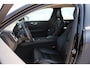 Volvo V60 B4 211PK Automaat Inscription Adaptieve Cruise Control / Elektrisch verstelbare voorstoelen met geheugen op de bestuurdersstoel / Apple Carplay / Dab+ / Lane keeping Aid / Navigatie / Stoelverwarming