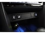 Toyota Yaris Cross 1.5 Hybrid Adventure 4x4 | All-Wheel drive | Parkeer sensoren | Stoelverwarming | JBL Audio |