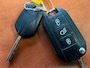 Peugeot 2008 1.2 PureTech Style NAP - Airco - Distr Verv.