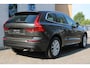 Volvo XC60 T5 AUT. AWD Momentum | Autonomous emergency braking | Cruise control | Electronic climate control | Connect pack | Parkeerverwarming | Stuurwiel verwarmd | Voorstoelen verwarmd | Dodehoek detectie | Lederen bekleding | 18" lichtmetalen velgen |
