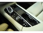 Volvo XC90 T8 Automaat AWD Ultra Dark | Bowers & Wilkins | Luchtvering | Panoramadak | Rondom zichtcamera | 22" Lichtmetalen velgen | Verwarmbare voorstoelen | Verwarmbaar stuurwiel | Massagefunctie voorstoelen | Ventileerbare voorstoelen | Verwarmbare achterbank