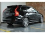 Volvo XC90 T8 Automaat AWD Ultra Dark | Bowers & Wilkins | Luchtvering | Panoramadak | Rondom zichtcamera | 22" Lichtmetalen velgen | Verwarmbare voorstoelen | Verwarmbaar stuurwiel | Massagefunctie voorstoelen | Ventileerbare voorstoelen | Verwarmbare achterbank