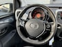Toyota Aygo 1.0 VVT-i x-play Dealer OH / Automaat 5drs