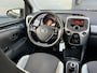 Toyota Aygo 1.0 VVT-i x-play Dealer OH / Automaat 5drs