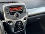 Toyota Aygo 1.0 VVT-i x-play Dealer OH / Automaat 5drs