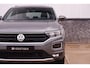 Volkswagen T-Roc 1.5 TSI Sport | Pano | Trekhaak | LED | Carplay | Camera | Virtual Cockpit | Blind-Spot | PDC