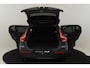 Volvo EX40 TWIN MOTOR ULTRA EUROPA 82 kWh -PANO.DAK|HARMAN/KARDON|360°CAM|LIGHTING|POWER-SEATS|PRIVACY.GLAS|20"|SoH:100%