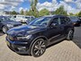Volvo XC40 Recharge P8 AWD R-Design | Climate Pack (achterbank verwarmd) | Pack Lounge (audio installatie high end, elektrisch glazen schuif-/kanteldak, parkeersensor voor, rondomzicht camera)