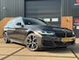 BMW 5-Serie Touring 540d xDrive High Executive M-Sport / Leder / HUD / Trekhaak / 360cam / ACC / B&W Audio / Pano / Massagestoelen