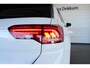 Volkswagen T-Roc 1.0 TSI Style Trekhaak | Two-Tone | Virtual Cockpit | Carplay | Navi | Clima | Adapt. Cruise | 17" LMV | PDC V+A