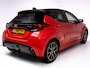 Toyota Yaris 1.5 Hybrid Launch Edition | Stoel- stuurverwarming | Trekhaak | HUD | Camera | Adaptive cruise Apple Carplay/Android Auto, Privacy glas, Keyless