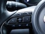 Toyota Yaris 1.5 Hybrid Launch Edition | Stoel- stuurverwarming | Trekhaak | HUD | Camera | Adaptive cruise Apple Carplay/Android Auto, Privacy glas, Keyless
