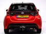 Toyota Yaris 1.5 Hybrid Launch Edition | Stoel- stuurverwarming | Trekhaak | HUD | Camera | Adaptive cruise Apple Carplay/Android Auto, Privacy glas, Keyless