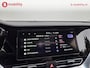 Kia Niro EV e-Niro DynamicPlusLine 64 kWh SOH 100% Warmtepomp Schuif/Kanteldak Achteruitrijcamera | Stoel/Stuurwielverwarming | DAB Audio | Apple CarPlay
