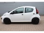 Peugeot 107 1.0 Access Accent O.a: Airco, N.a.p, Uitgevoerd onderhoud met nw apk, Rijklaar. All-in prijs!