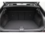 Volkswagen T-Roc 1.5 eTSI R-Line Black Style 150PK | Pano | IQ Lights | Trekhaak | 20" | Winterpakket