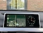 BMW X1 xDrive20i Xline Panodak Navi Carplay Memory Leer Camera Harman Kardon Trekhaak