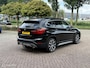BMW X1 xDrive20i Xline Panodak Navi Carplay Memory Leer Camera Harman Kardon Trekhaak