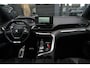 Peugeot 5008 1.2 PureTech GT | 131PK | 7-zits | Pano | Navigatie | Stoelverwarming | 360° camera Peugeot 5008 1.2 Puretech GT 131 PK met 1.2 viercilinder motor, panoramadak, 7-zits, stoelverwarming, 360° camera, navigatie, lichtmetalen velgen