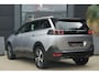 Peugeot 5008 1.2 PureTech GT | 131PK | 7-zits | Pano | Navigatie | Stoelverwarming | 360° camera Peugeot 5008 1.2 Puretech GT 131 PK met 1.2 viercilinder motor, panoramadak, 7-zits, stoelverwarming, 360° camera, navigatie, lichtmetalen velgen
