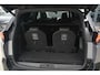 Peugeot 5008 1.2 PureTech GT | 131PK | 7-zits | Pano | Navigatie | Stoelverwarming | 360° camera Peugeot 5008 1.2 Puretech GT 131 PK met 1.2 viercilinder motor, panoramadak, 7-zits, stoelverwarming, 360° camera, navigatie, lichtmetalen velgen