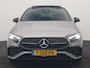 Mercedes-Benz A-klasse 250 e AMG Line PHEV 218pk FACELIFT Dealer O.H. | Panodak | Multi Beam LED | Camera | Alcantara Sportstoelen Verwarmd | Keyless | Sfeerverlichting | Apple Carplay | Cruise Control | Navigatie | DAB | 19"L.M | Plug In Hybrid