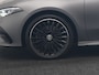 Mercedes-Benz A-klasse 250 e AMG Line PHEV 218pk FACELIFT Dealer O.H. | Panodak | Multi Beam LED | Camera | Alcantara Sportstoelen Verwarmd | Keyless | Sfeerverlichting | Apple Carplay | Cruise Control | Navigatie | DAB | 19"L.M | Plug In Hybrid