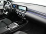 Mercedes-Benz A-klasse 250 e AMG Line PHEV 218pk FACELIFT Dealer O.H. | Panodak | Multi Beam LED | Camera | Alcantara Sportstoelen Verwarmd | Keyless | Sfeerverlichting | Apple Carplay | Cruise Control | Navigatie | DAB | 19"L.M | Plug In Hybrid