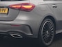 Mercedes-Benz A-klasse 250 e AMG Line PHEV 218pk FACELIFT Dealer O.H. | Panodak | Multi Beam LED | Camera | Alcantara Sportstoelen Verwarmd | Keyless | Sfeerverlichting | Apple Carplay | Cruise Control | Navigatie | DAB | 19"L.M | Plug In Hybrid