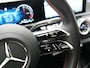 Mercedes-Benz A-klasse 250 e AMG Line PHEV 218pk FACELIFT Dealer O.H. | Panodak | Multi Beam LED | Camera | Alcantara Sportstoelen Verwarmd | Keyless | Sfeerverlichting | Apple Carplay | Cruise Control | Navigatie | DAB | 19"L.M | Plug In Hybrid