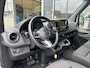 Mercedes-Benz eSprinter 320 L2 H2 Pro 81kWh / Snel laden 115Kw / Trekhaak / MBUX / Navigatie / Camera / Cruise control / Airco / 270 Graden achterdeuren .