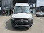 Mercedes-Benz eSprinter 320 L2 H2 Pro 81kWh / Snel laden 115Kw / Trekhaak / MBUX / Navigatie / Camera / Cruise control / Airco / 270 Graden achterdeuren .
