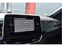 Volkswagen T-Roc 1.5 TSI R-Line Edition Camera, Stoel/stuurverwarming, Adaptive cruise, IQ-light