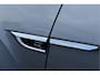 Volkswagen T-Roc 1.5 TSI R-Line Edition Camera, Stoel/stuurverwarming, Adaptive cruise, IQ-light