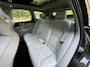 Volvo XC60 2.0 B5 Momentum 1e eigenaar | Dealer onderhouden | Panoramadak | Harman Kardon | 360° camera