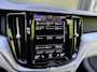 Volvo XC60 2.0 B5 Momentum 1e eigenaar | Dealer onderhouden | Panoramadak | Harman Kardon | 360° camera
