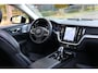 Volvo V60 2.0 T8 Plug-in hybrid AWD Aut 335kW 456Pk bj 2024 Ultra Dark Fully Loaded 1e eigenaar Full Option met maar 13666km Nieuw