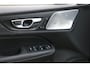 Volvo V60 2.0 T8 Plug-in hybrid AWD Aut 335kW 456Pk bj 2024 Ultra Dark Fully Loaded 1e eigenaar Full Option met maar 13666km Nieuw