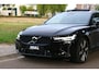 Volvo V60 2.0 T8 Plug-in hybrid AWD Aut 335kW 456Pk bj 2024 Ultra Dark Fully Loaded 1e eigenaar Full Option met maar 13666km Nieuw
