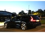 Volvo V60 2.0 T8 Plug-in hybrid AWD Aut 335kW 456Pk bj 2024 Ultra Dark Fully Loaded 1e eigenaar Full Option met maar 13666km Nieuw
