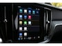 Volvo V60 2.0 T8 Plug-in hybrid AWD Aut 335kW 456Pk bj 2024 Ultra Dark Fully Loaded 1e eigenaar Full Option met maar 13666km Nieuw