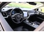 Volvo V60 2.0 T8 Plug-in hybrid AWD Aut 335kW 456Pk bj 2024 Ultra Dark Fully Loaded 1e eigenaar Full Option met maar 13666km Nieuw
