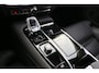 Volvo V60 2.0 T8 Plug-in hybrid AWD Aut 335kW 456Pk bj 2024 Ultra Dark Fully Loaded 1e eigenaar Full Option met maar 13666km Nieuw