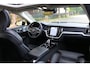 Volvo V60 2.0 T8 Plug-in hybrid AWD Aut 335kW 456Pk bj 2024 Ultra Dark Fully Loaded 1e eigenaar Full Option met maar 13666km Nieuw