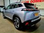 Peugeot 2008 1.2 PureTech 131PK Allure Pack + LED|DAB|Navi|Apple|Android|Leder/Stof|PDC|Camera|Lane|Climate|Cruise|17"LMV