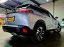 Peugeot 2008 1.2 PureTech 131PK Allure Pack + LED|DAB|Navi|Apple|Android|Leder/Stof|PDC|Camera|Lane|Climate|Cruise|17"LMV